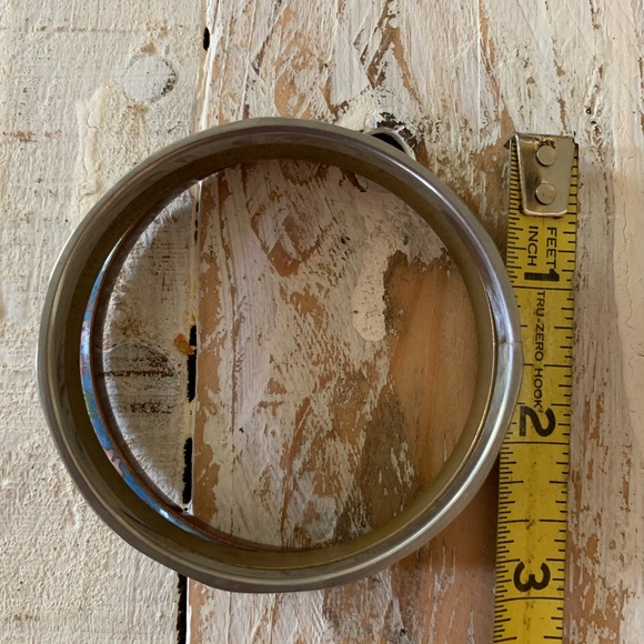 Enamel, Blue Mothers-of-Pearl, and Brass Bangle Bracelets - Picture 4 of 4